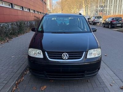 Gebraucht VW Touran Trendline 101 PS (74 kW) 2004 Schwarz Van / Kleinbus