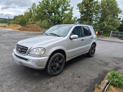Mercedes ML270