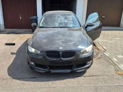 Gebraucht BMW 325 218 PS (160 kW) 2007 Schwarz Coupé