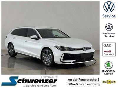 Second-hand VW Passat R-line 150 CP (110 kW) 2026 Alb Break