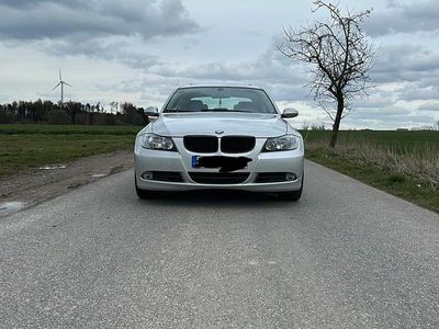 Gebraucht BMW 325 218 PS (160 kW) 2006 Limousine
