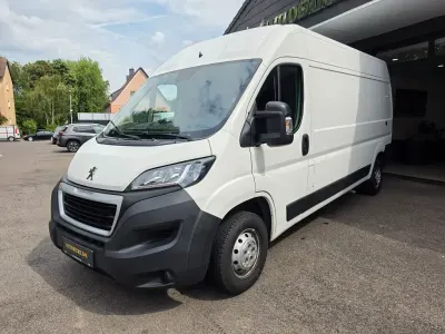 Gebraucht Peugeot Boxer 131 PS (96 kW) 2019 Weiß Van