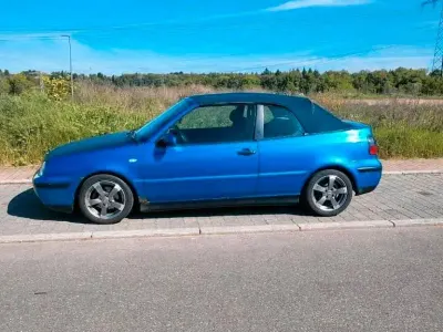 Gebraucht VW Golf 102 PS (75 kW) 2000 Blau Cabrio