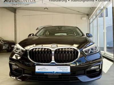 Gebraucht BMW 118 Sport Line 140 PS (102 kW) 2021 Schwarz ii Kleinwagen