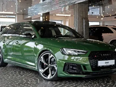 Gebraucht Audi RS4 Sport 450 PS (330 kW) 2019 Sonomagrün metallic Kombi