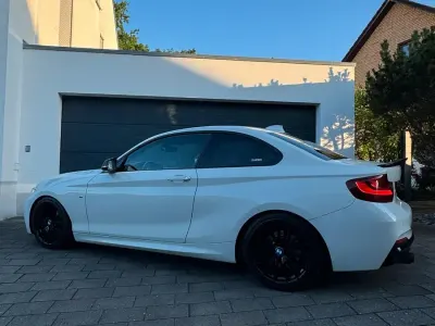 Gebraucht BMW 220 M Sport 184 PS (135 kW) 2014 Weiß Coupé