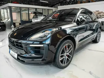 Gebraucht Porsche Macan S 381 PS (280 kW) 2022 Tiefschwarzmetallic SUV
