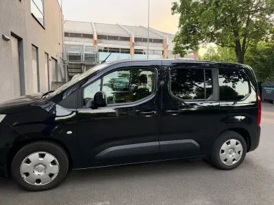 Gebraucht Opel Combo Life Edition 102 PS (75 kW) 2019 Schwarz Van / Kleinbus