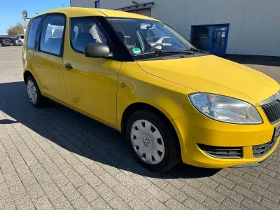 Gebraucht Skoda Roomster Plus Edition 90 PS (66 kW) 2013 Blau Van / Kleinbus