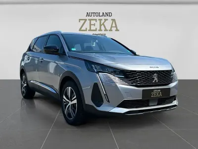 Gebraucht Peugeot 5008 Allure 131 PS (96 kW) 2023 Grau SUV