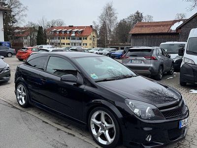 Gebraucht Opel Astra GTC Sport 179 PS (131 kW) 2007 Schwarz Limousine