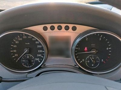 Gebraucht Mercedes ML320 256 PS (188 kW) 2007 Grau SUV