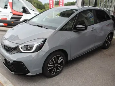 Gebraucht Honda Jazz Advance 122 PS (89 kW) 2023 Urban grey pearl (metallic) Kleinwagen