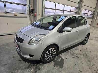 Silber Gebraucht 2006 Toyota Yaris Kleinwagen | 6.300 € (Etwas zu teuer)