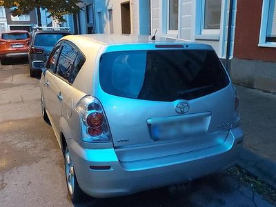 Usado Toyota Corolla 129 HP (94 kW) 2006 Prateado Carrinha