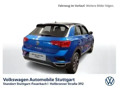 Usado VW T-Roc Active 150 HP (110 kW) 2021 Azul SUV