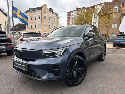 Używany Volvo EX40 Plus 300 kW (408 KM) 2025 Niebieski SUV