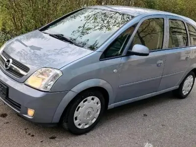 Używany Opel Meriva 101 KM (74 kW) 2005 Srebrny Minivan