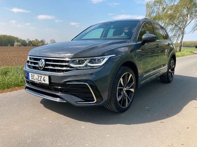 gebraucht VW Tiguan R-line Facelift 20 Zoll Matrix AHK ...