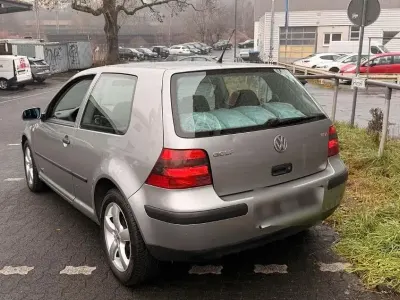 Brugt VW Golf IV 101 HK (74 kW) 2002 Sølv Hatchback