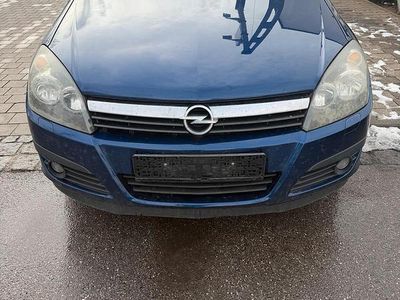 Blau Gebraucht 2006 Opel Astra Kleinwagen | 3.800 € (Teuer)