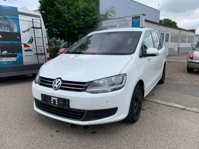 Gebraucht VW Sharan Comfortline 150 PS (110 kW) 2015 Pure white Van / Kleinbus