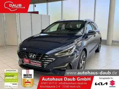 Second-hand Hyundai i30 Select 120 CP (88 kW) 2021 Albastru Break