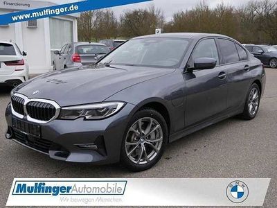 gebraucht BMW 330e 330Sport Line HUD DrAsProf PaAs+ Laser AHK