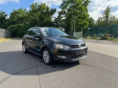 Gebraucht VW Polo Life 60 PS (44 kW) 2013 Schwarz Kleinwagen