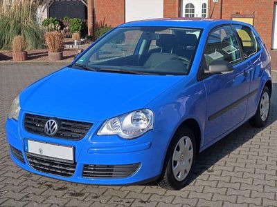 Blau Gebraucht 2007 VW Polo Trendline Kleinwagen | 1.750 € (Fairer Preis)