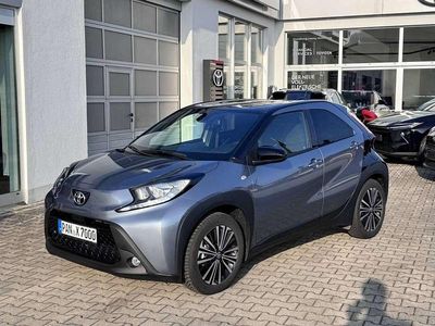 Usata Toyota Aygo X Basis 72 CV (52 kW) 2025 Grigio SUV