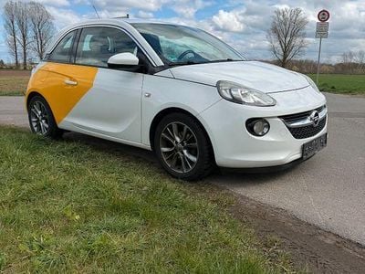 Usado Opel Adam Basis 87 HP (63 kW) 2016 Branco Citadino