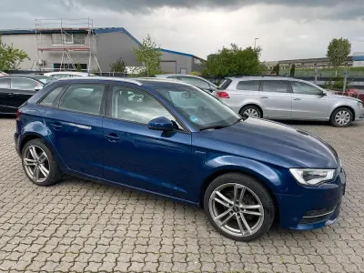 Gebraucht Audi A3 Ambition 110 PS (80 kW) 2015 Blau Limousine