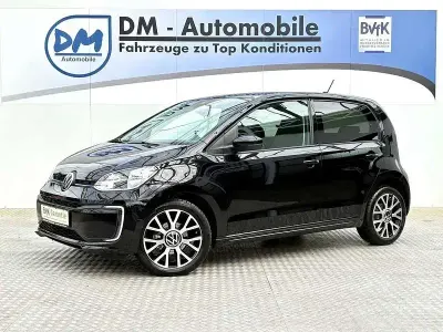 Gebraucht VW e-up! 61 kW (83 PS) 2021 Deep black perleffekt Kleinwagen