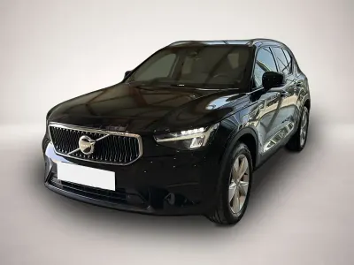 Gebraucht Volvo XC40 Core 163 PS (119 kW) 2023 Schwarz SUV