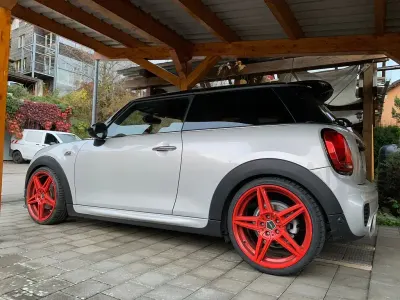 Gebraucht Mini John Cooper Works 192 PS (141 kW) 2020 Weiß Kleinwagen