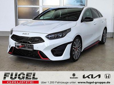 Gebraucht Kia ProCeed Comfort 204 PS (150 kW) 2021 (hw2) deluxeweiss met. Kleinwagen