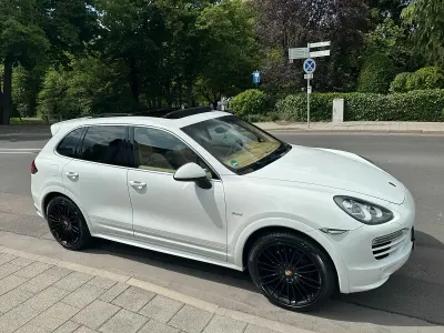 Gebraucht Porsche Cayenne Sport 245 PS (180 kW) 2012 Weiß SUV