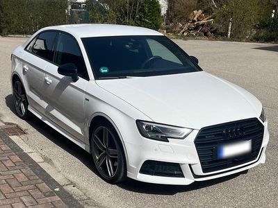 Gebraucht Audi A3 Sport 190 PS (139 kW) 2019 Weiß Limousine