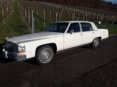 Gebraucht Cadillac Fleetwood Brougham 135 PS (99 kW) 1984 Weiß Limousine