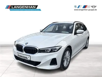 Używany BMW 320 Efficient Dynamics 190 KM (139 kW) 2023 Biały Kombi