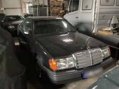 Gebraucht Mercedes 200 87 PS (63 kW) 1992 Schwarz Coupé
