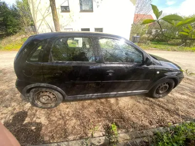 Gebraucht Opel Corsa 80 PS (58 kW) 2005 Schwarz Kleinwagen