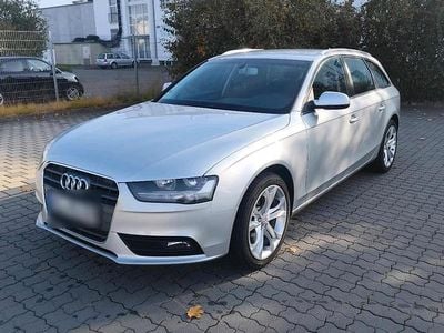 Silber Gebraucht 2012 Audi A4 Kombi | 9.400 € (Etwas zu teuer)