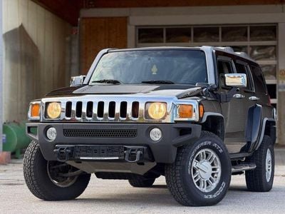 Hummer H3