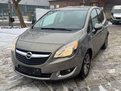 Grau Gebraucht 2016 Opel Meriva drive Van / Kleinbus | 6.999 € (Fairer Preis)