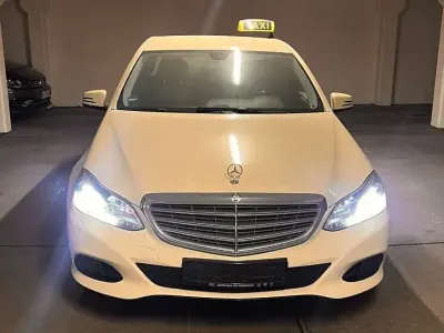 Gebraucht Mercedes E200 136 PS (100 kW) 2015 Gelb Limousine