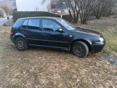 Gebraucht VW Golf IV 100 PS (73 kW) 2000 Blau Kleinwagen