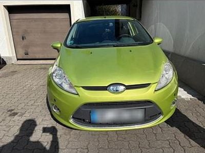 Second-hand Ford Fiesta 90 CP (66 kW) 2009 Verde Hatchback