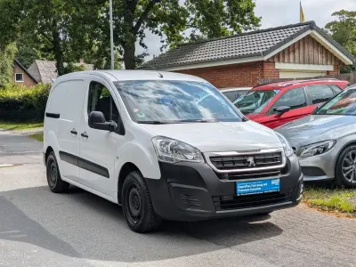 Gebraucht Peugeot Partner Premium 75 PS (55 kW) 2018 Weiß Van / Kleinbus